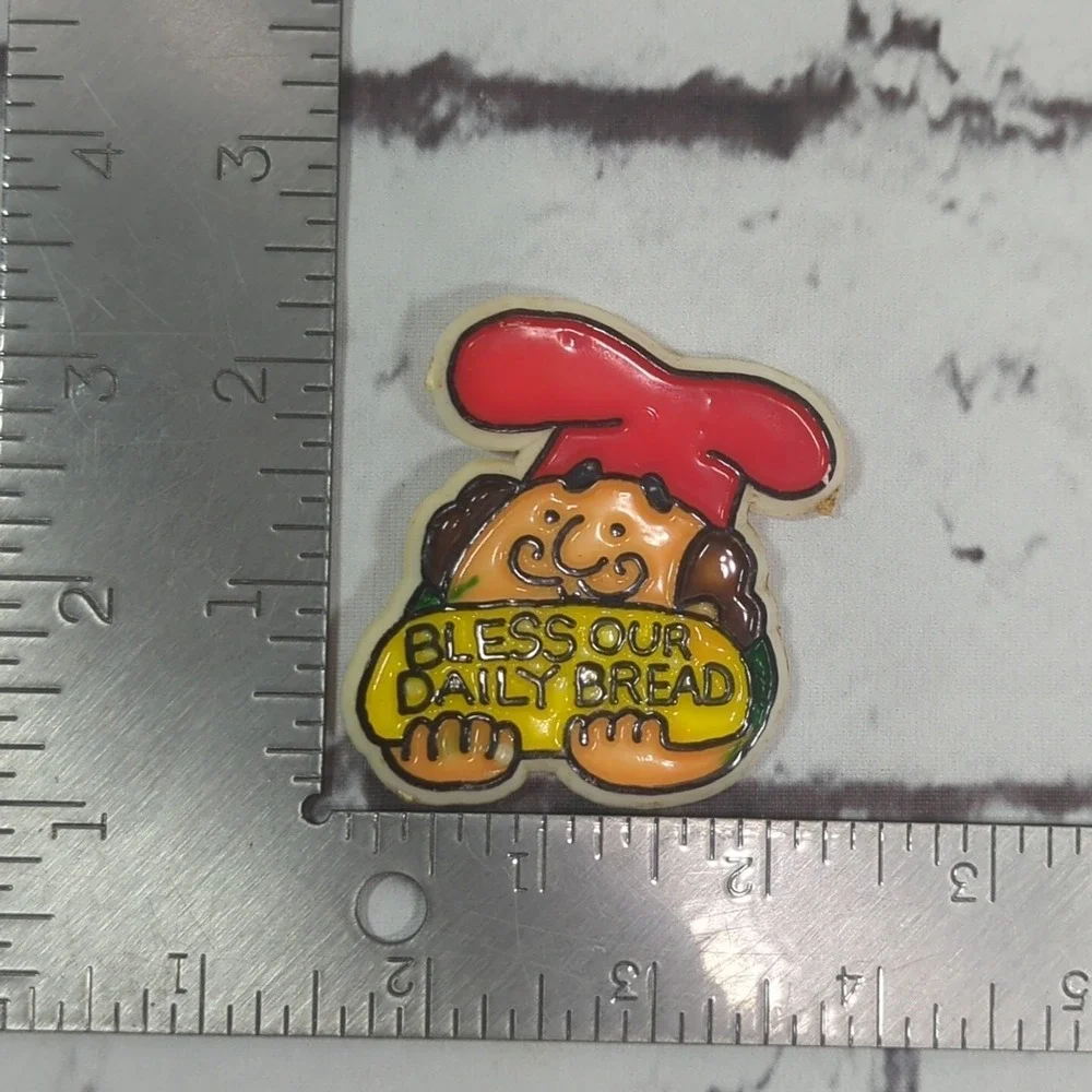 Vintage‎ Refrigerator Fridge Magnets Lot of 2 Kiss the Cook Daily Bread
